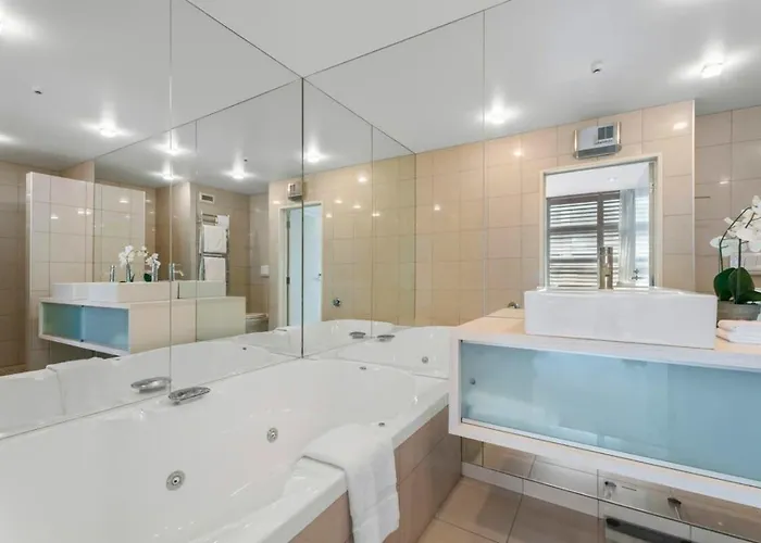 Appartement Luxury Lakeview On Ardmore With Sauna